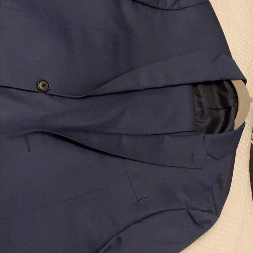 John Varvatos 40L Men’s Suit
